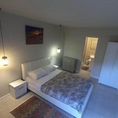 Solaria House Hotell Năvodari Exteriör bild